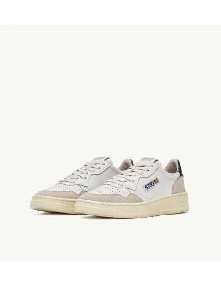 Sneakers MEDALIST LOW SUEDE AND LEATHER COLOR WHITE AND MOUNT