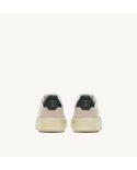 Sneakers MEDALIST LOW SUEDE AND LEATHER COLOR WHITE AND MOUNT