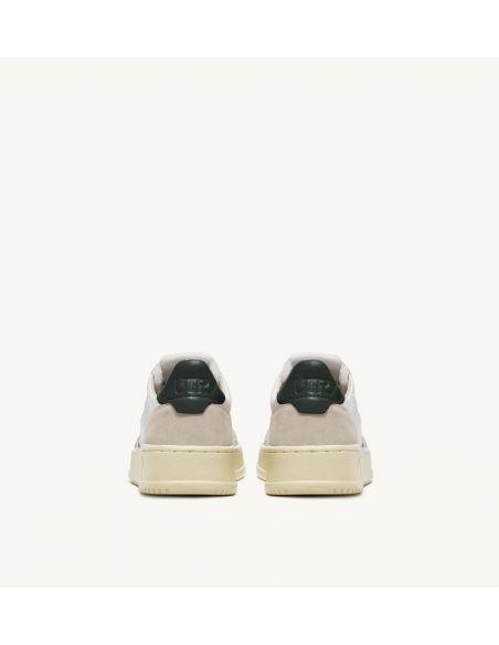 Sneakers MEDALIST LOW SUEDE AND LEATHER COLOR WHITE AND MOUNT