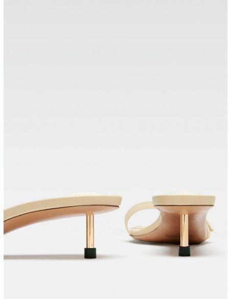 REGALO LOW IVORY SANDALS