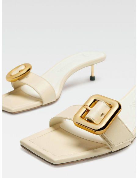REGALO LOW IVORY SANDALS