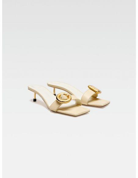 REGALO LOW IVORY SANDALS