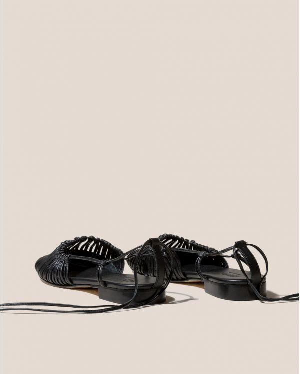 MANTERA BLACK SANDALS