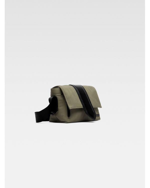 THE LITTLE KHAKI TODDLER MESSENGER