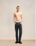 JEAN COUPE TAPERED NOIR