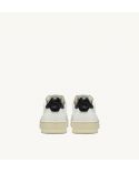 SNEAKERS MEDALIST LOW MAN WHITE AND BLACK LEATHER