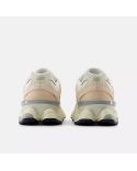 SNEAKERS 9060 VINTAGE ROSE / SEA SALT / SILVER METALIC