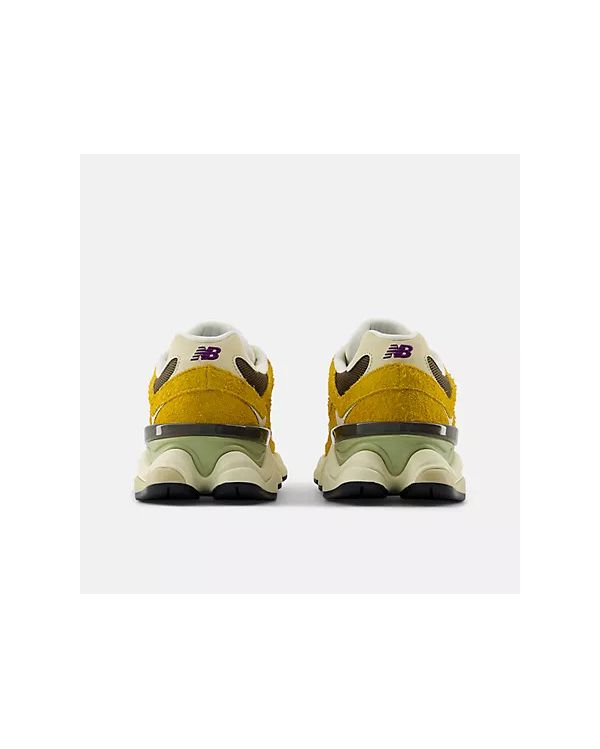 SNEAKERS 9060 BUTTERSCOTCH / DARK MUSHROOM / CONCORD GRAPE