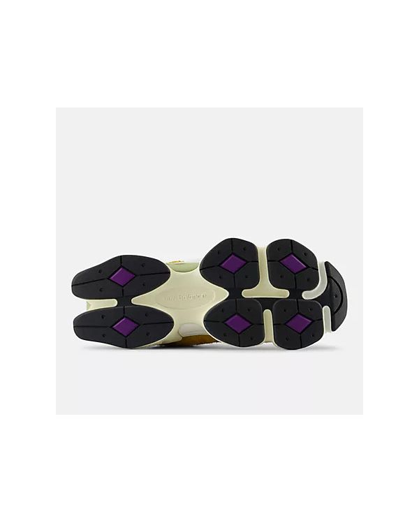 SNEAKERS 9060 BUTTERSCOTCH / DARK MUSHROOM / CONCORD GRAPE