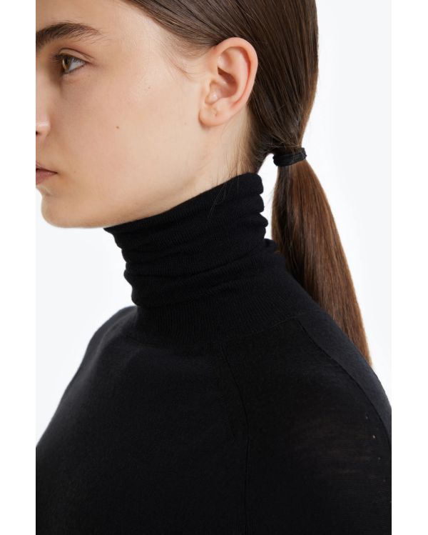 PULL REAL LIFE SWEATER BLACK