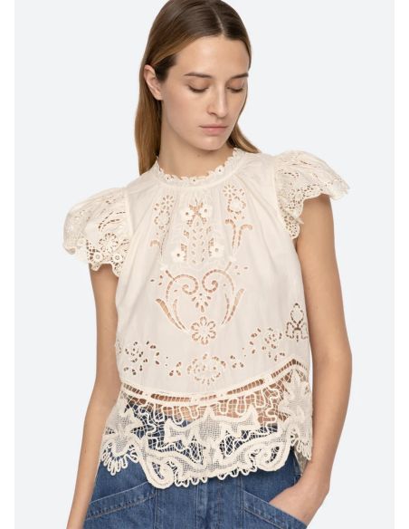 TOP GIANNA LACE FLUTTER SLV BONE
