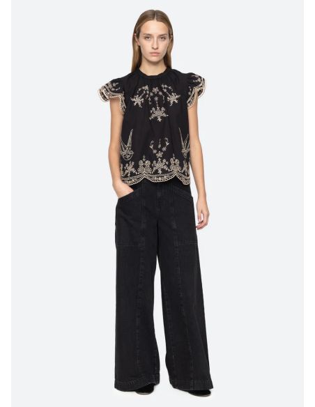 TOP KINGSLEY EMBROIDERY FLUTTER SLV BLACK