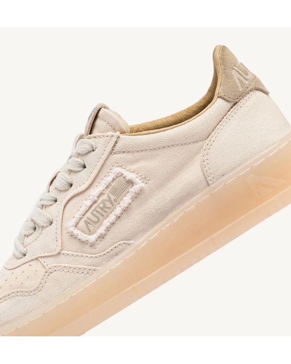 MEDALIST LOW MAN SNEAKERS IN IVORY CANVAS