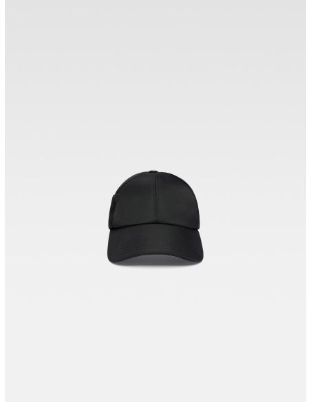 THE BLACK OVALIE CAP