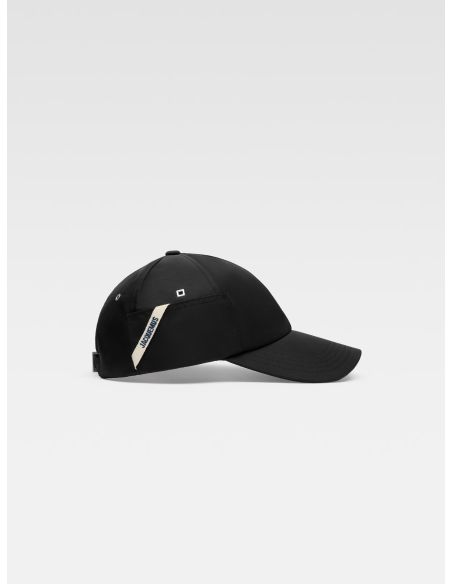 THE BLACK OVALIE CAP