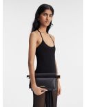 THE BLACK ROUND SQUARE POUCH