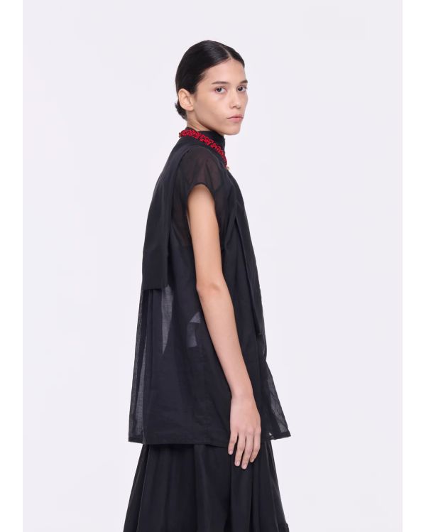 TOP EN ORGANZA AVEC FOULARD NOIR