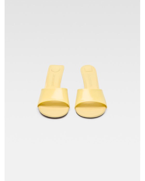 THE CUBISTO MULES LIGHT YELLOW