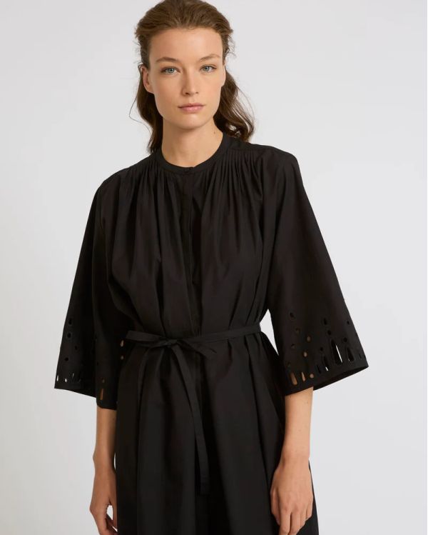 ROBE AVEC BRODERIE ANGLAIS NOIR