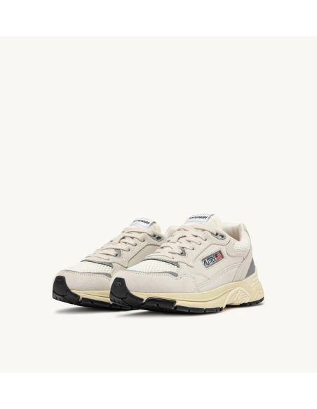 HYPERWAY SNEAKERS IN WHITE AND SILVER