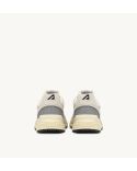 HYPERWAY SNEAKERS IN WHITE AND SILVER