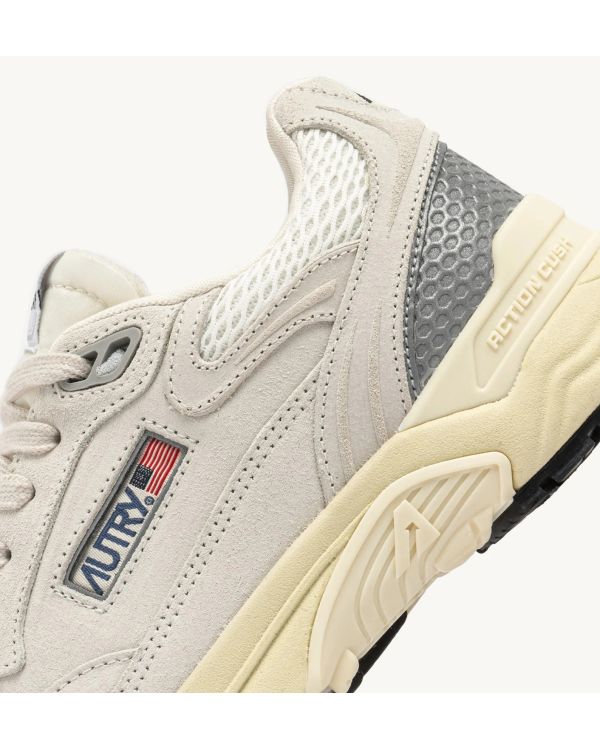 HYPERWAY SNEAKERS IN WHITE AND SILVER