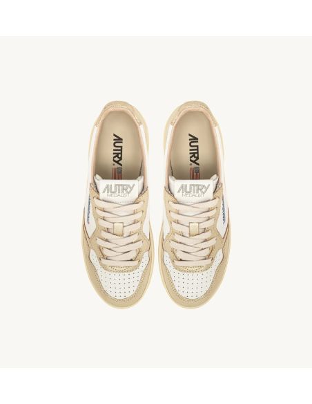 MEDALIST PLATFORM SNEAKERS IN WHITE AND PLATINUM
