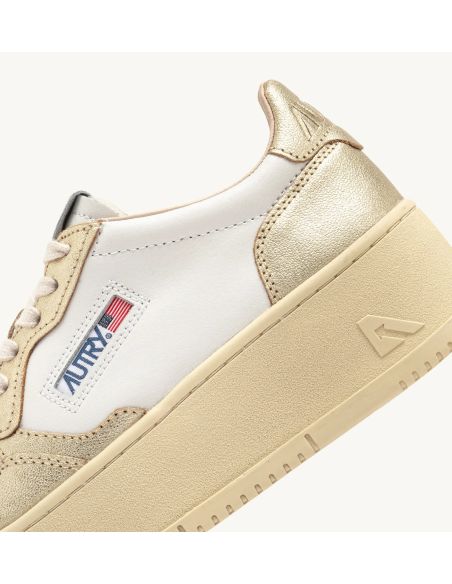 MEDALIST PLATFORM SNEAKERS IN WHITE AND PLATINUM
