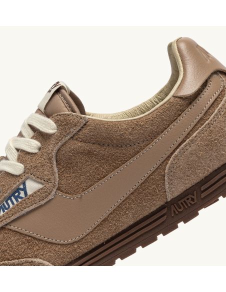 WINDSPIN WOMEN'S PEANUT SNEAKERS