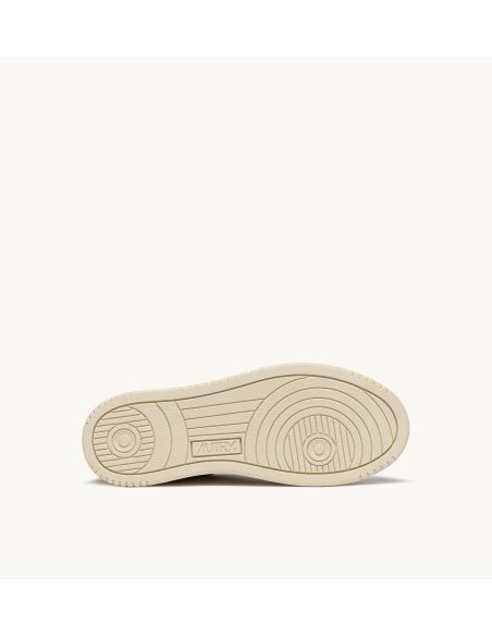 MEDALIST WOMEN'S WHITE TOBACCO SNEAKERS