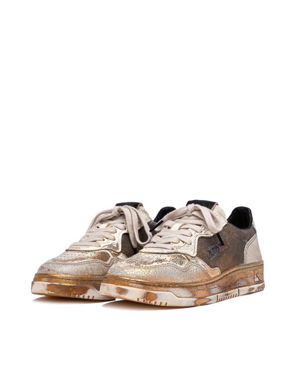 SUPER VINTAGE WOMEN’S WHITE SNEAKERS 2
