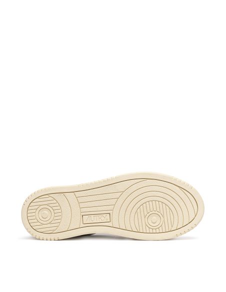 MEDALIST WOMEN’S STARS WHITE SNEAKERS