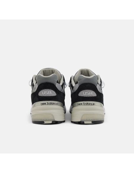 SNEAKERS MADE IN USA 992 BLACK / GREY / SILVER METALIC