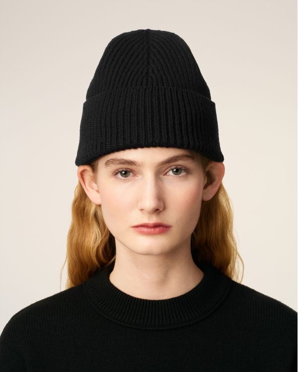 BLACK WOOL AMI DE COEUR HAT