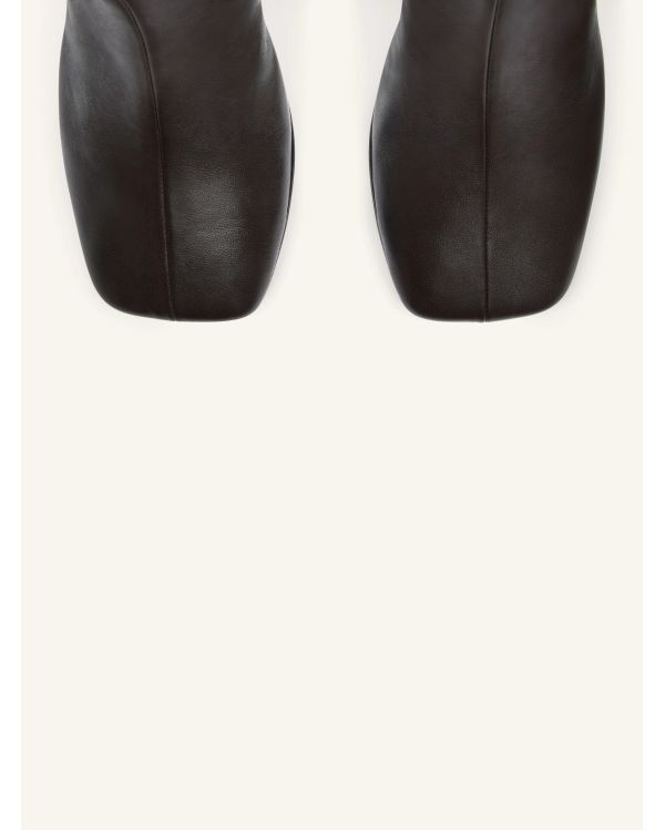 SQUARE-TOE LEATHER ANKLE BOOTS IN TAPIOCA