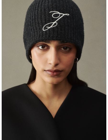 THE DARK GREY SPIRAL BEANIE