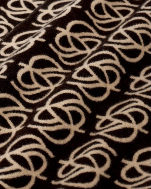 THE MONOGRAM SCARF DARK BROWN