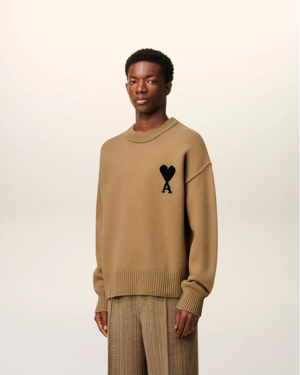 CAMEL/BLACK FELTED MERINO WOOL AMI DE COEUR ROUND NECK SWEATER