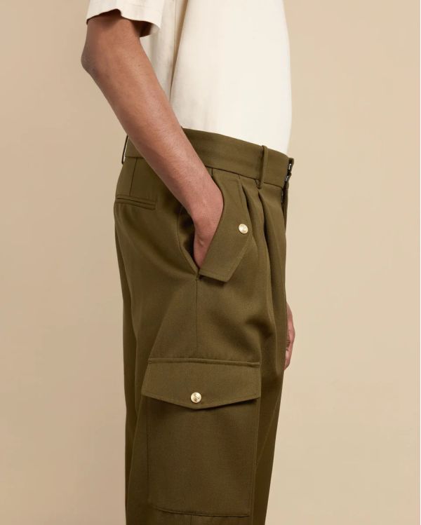 LE PANTALON CARGO KAKI