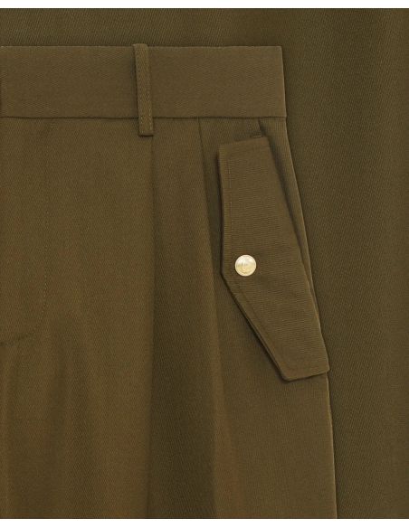 THE KHAKI CARGO PANTS