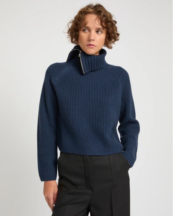 KNITTED SWEATER DARK BLUE