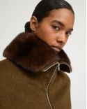 BLOUSON COURT EN LAINAGE ET COL FOURRURE MARRON