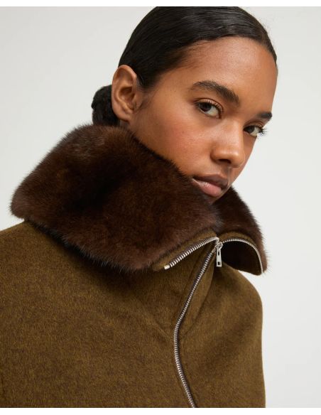 BLOUSON COURT EN LAINAGE ET COL FOURRURE MARRON