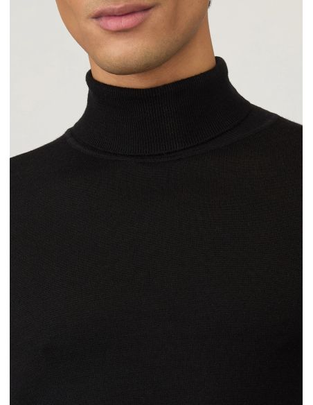 FINE MERINO WOOL TURTLENECK BLACK SWEATER