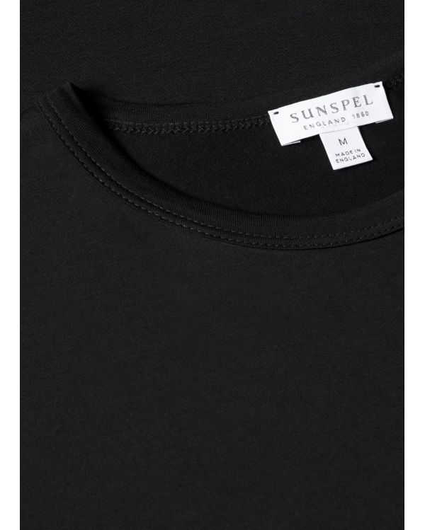 CLASSIC BLACK TSHIRT