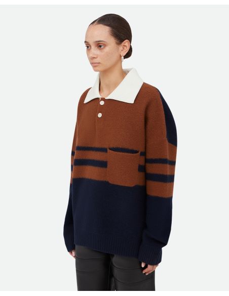 LE POLO CALME BRUN ET BLEU MARINE
