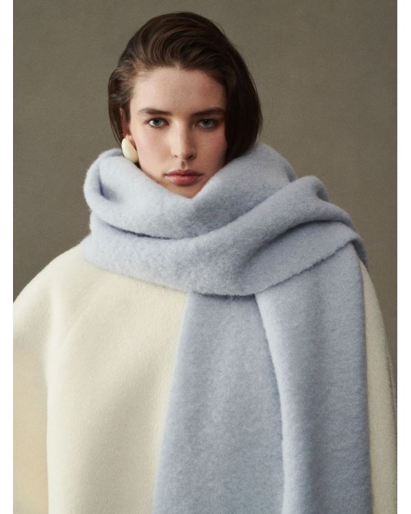 THE CARRO PALE LILAC SCARF 2