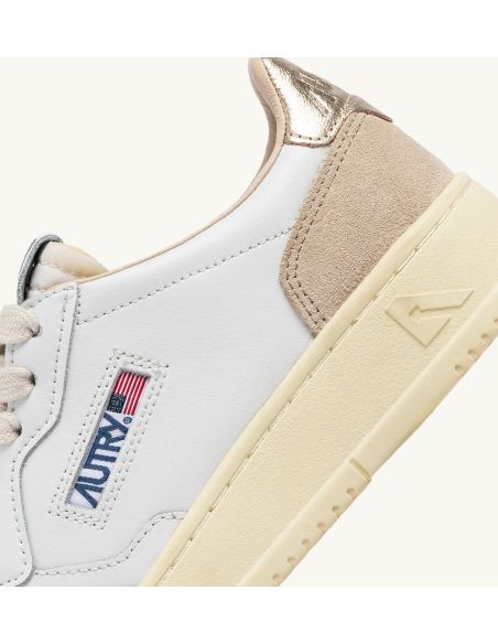 WOMEN'S MEDALIST SNEAKERS WHITE AND GOLD