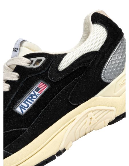 HYPERWAY WOMEN'S BLACK AND SILVER SNEAKERS