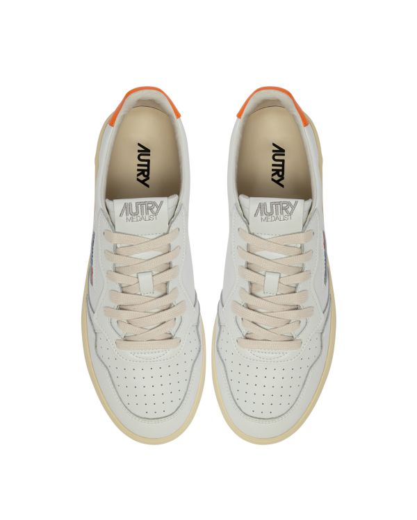SNEAKERS MEDALIST LOW HOMME WHITE PRORANGE